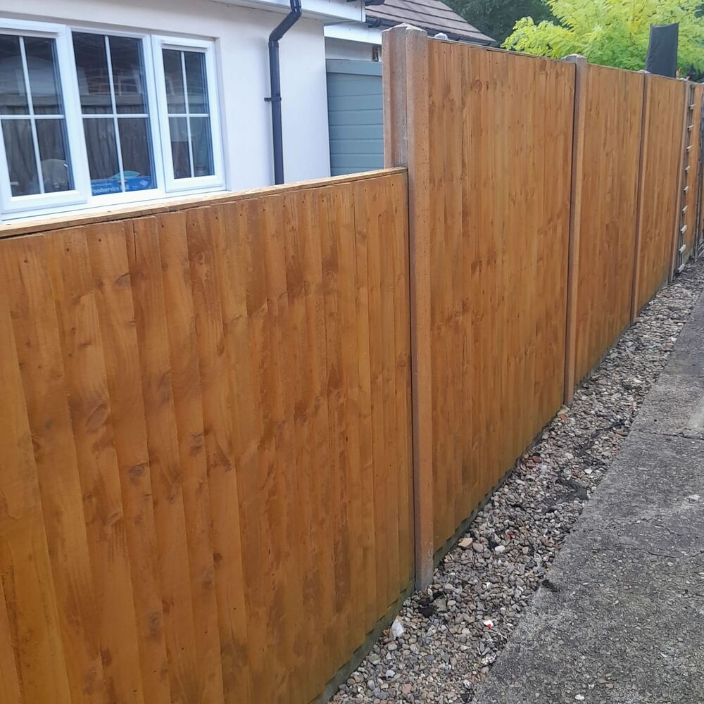Timber fencing and gate installed by Cordreys in West Sussex