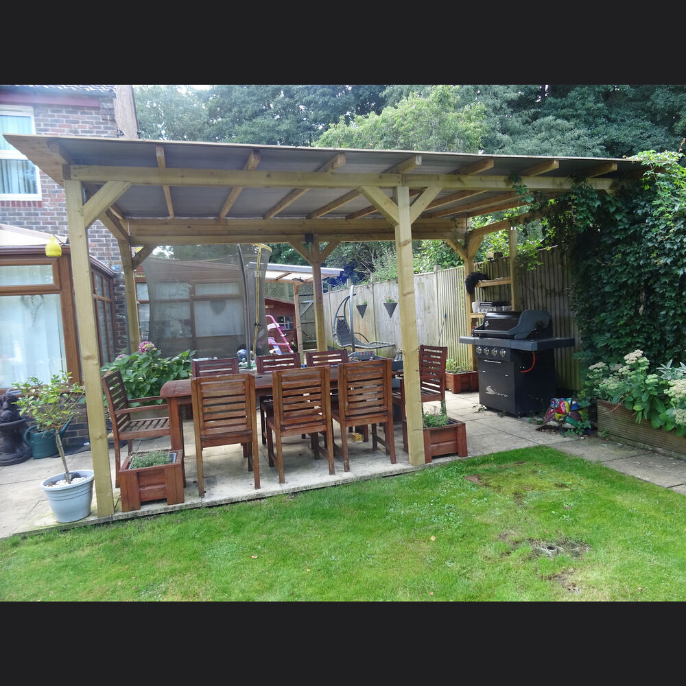 Outdoor seating area at a holiday-let property kept guest-ready by Cordreys